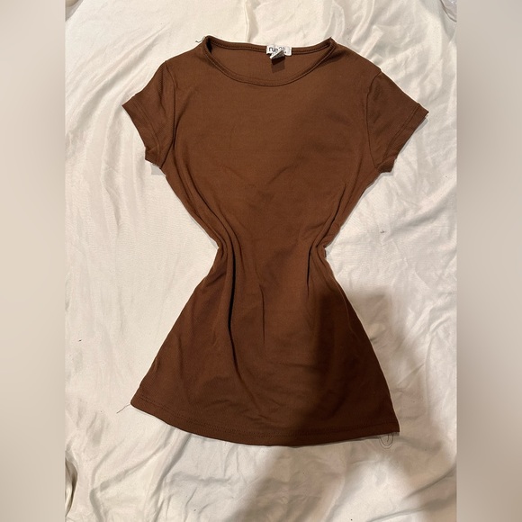 Brown Rue 21 long Baby Tee - Picture 2 of 3